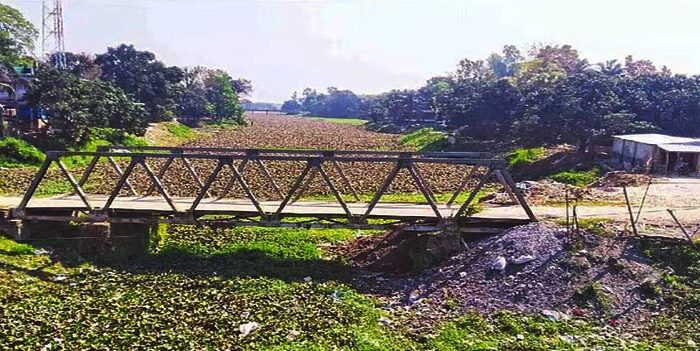 হোজা নদীর যৌবন ফিরিয়ে দেওয়ার দাবি বাপা ও রক্ষা সংগ্রাম পরিষদের