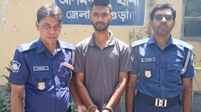 সান্তাহারে নাশকতা মামলায় ছাত্রলীগের সদস্য গ্রেপ্তার