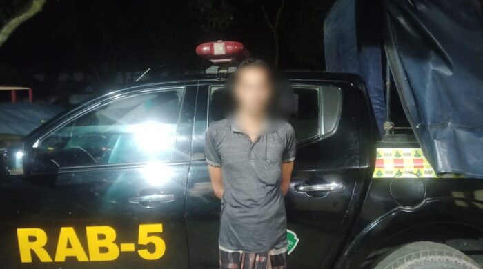রাজশাহীতে র‌্যাবের অভিযানে হত্যা মামলার পলাতক আসামি গ্রেপ্তার
