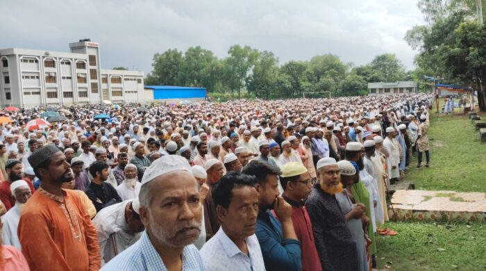 শ্রদ্ধা ও ভালোবাসায় চিরবিদায় জনতার চেয়ারম্যান হাবিবুর রহমান মিন্টুকে