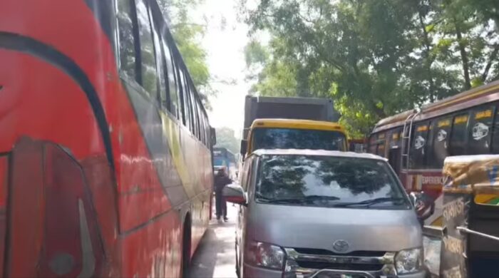 খেতুরধামের মহোৎসবে ভক্ত দর্শনার্থীর ঢল