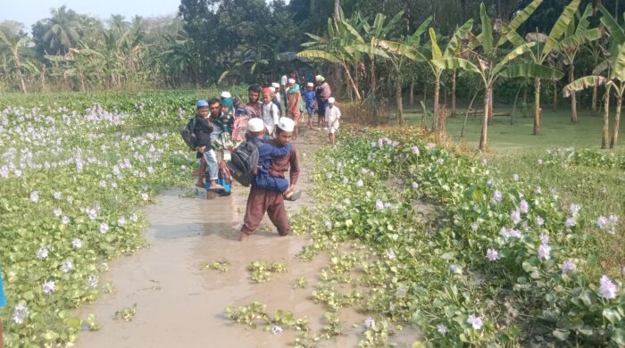 বর্ষা মৌসুম গেলেও হাফেজিয়া মাদ্রাসার রাস্তায় জলাবদ্ধতা