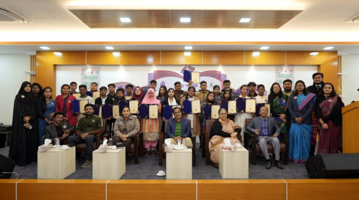 শিশু গবেষক সমাবর্তনে বক্তারা শিশুদের জন্য বাসযোগ্য পৃথিবী গড়ার তাগিদ