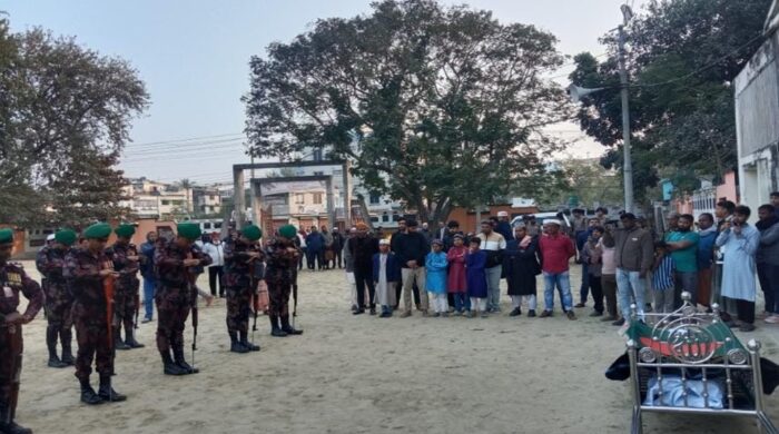 বীর মুক্তিযোদ্ধার মৃত্যুতে বিজিবি কর্তৃক গার্ড অব অনার প্রদান