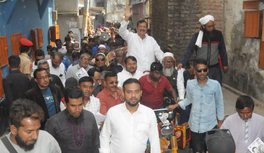 নগরীতে ধানের শীষ প্রতীকে উৎফুল্ল জনগণ: মিনু