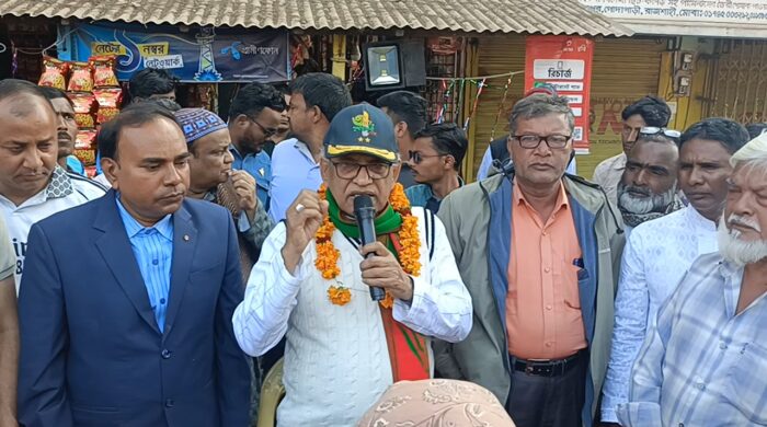 গণতন্ত্র রক্ষা ও কৃষকদের কল্যাণে ধানের শীষে ভোট দিন: শরীফ উদ্দীন