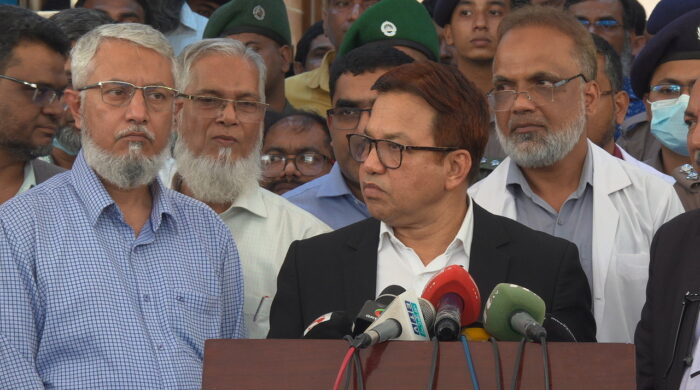 দ্রুত দেশে পৌঁছাবে হামসহ ১০ ধরনের টিকা: স্বাস্থ্য সচিব