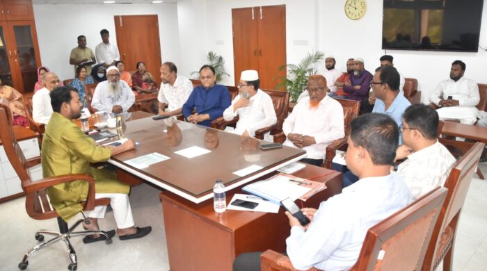 প্রধানমন্ত্রীর পরিকল্পনা বাস্তবায়নে নগরীর ধর্মীয় প্রতিষ্ঠানগুলোর উন্নয়নে সহযোগিতা করা হবে: রাসিক প্রশাসক