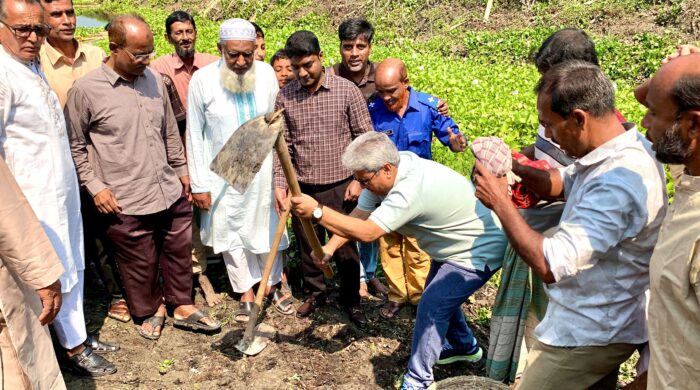 জনকল্যাণেই খাল খনন ও সড়ক উন্নয়ন করা হচ্ছে: এমপি মিলন