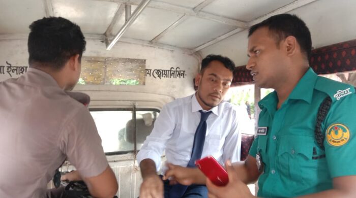 রাজশাহী কলেজে ভাইভা পরীক্ষা দিতে এসে সাবেক ছাত্রলীগ নেতা গ্রেপ্তার