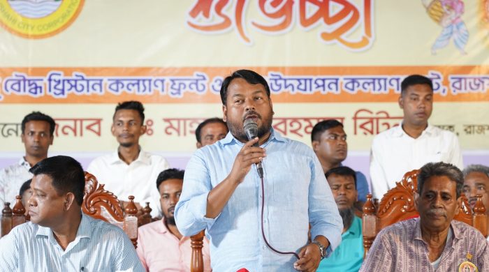 নগরীতে প্রতিমা বিসর্জন কার্যক্রম পরিদর্শন করলেন রাসিক প্রশাসক