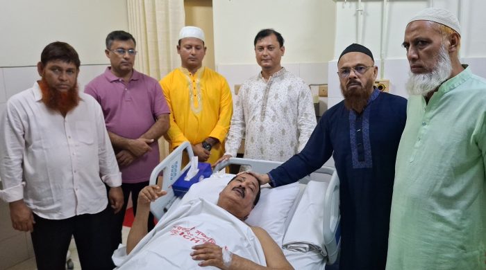 ভূমিমন্ত্রী মিনু অসুস্থ হয়ে রামেক হাসপাতালে ভর্তি, সুস্থতার জন্য দোয়া প্রার্থনা